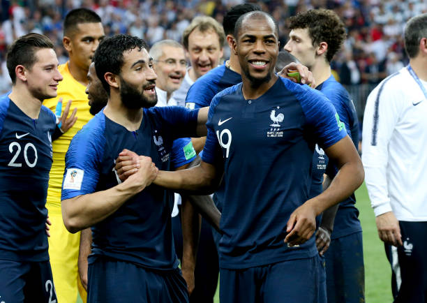 挺孕肚表演 挺孕肚表演